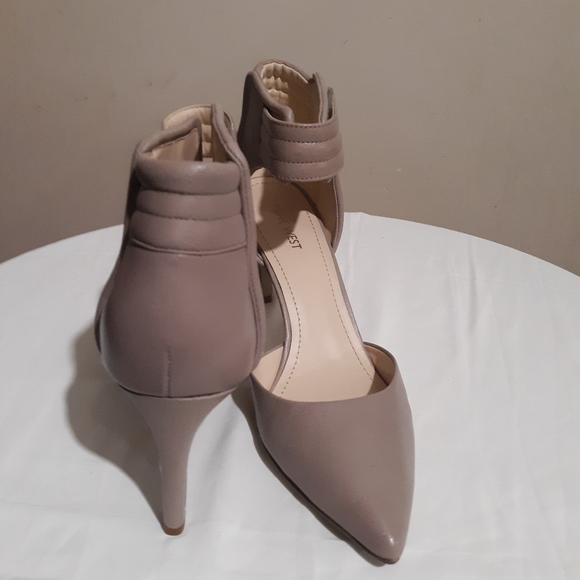 Nine West ankle strap heels**NEW* - Picture 3 of 4